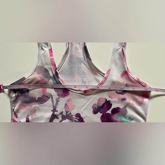 Lululemon Cool Racerback
Blurred Blossoms Multi Colour - Picture 4 of 5